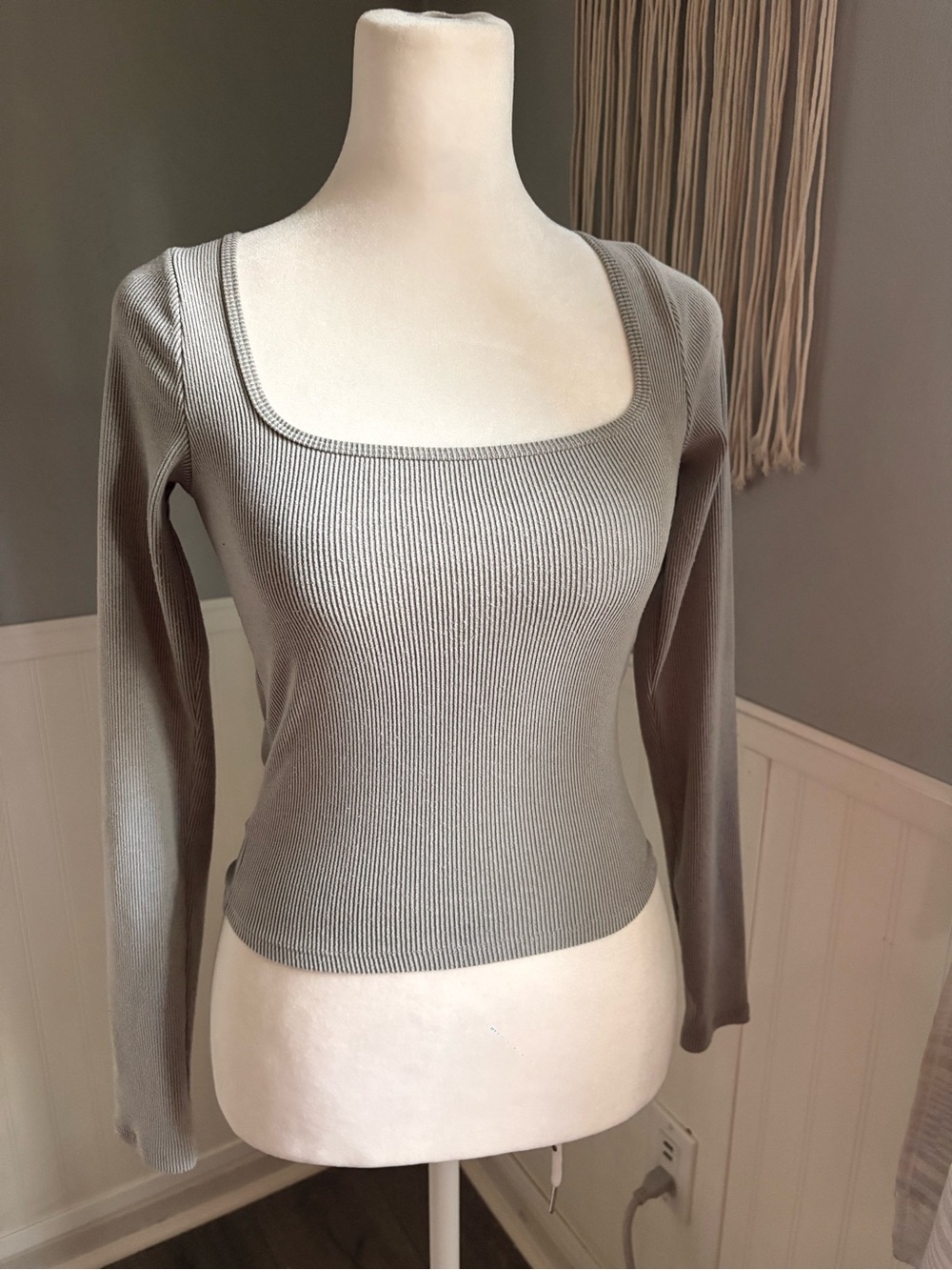 Hollister Ribbed Square-Neck Long Sleeve Top - Light Gray